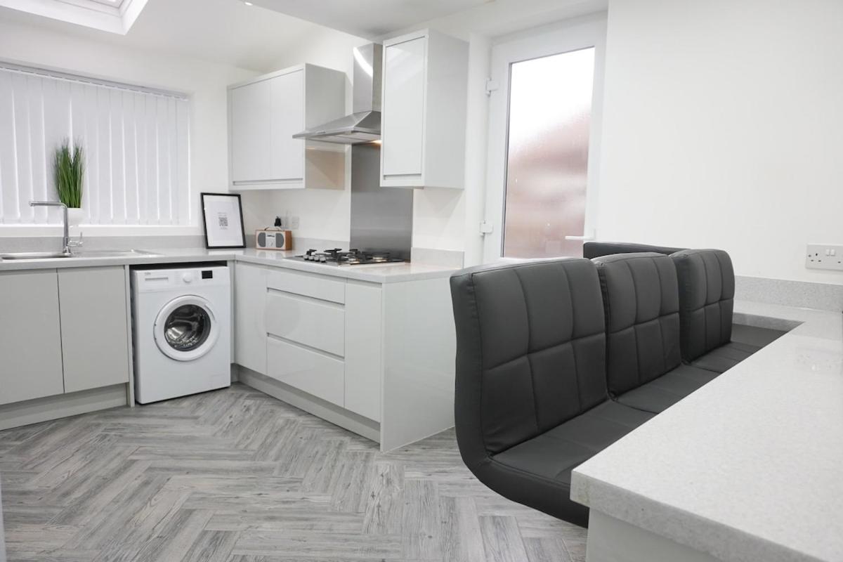 Contractors Dream, 4 Bedroom 2 Bathroom Λίβερπουλ Εξωτερικό φωτογραφία