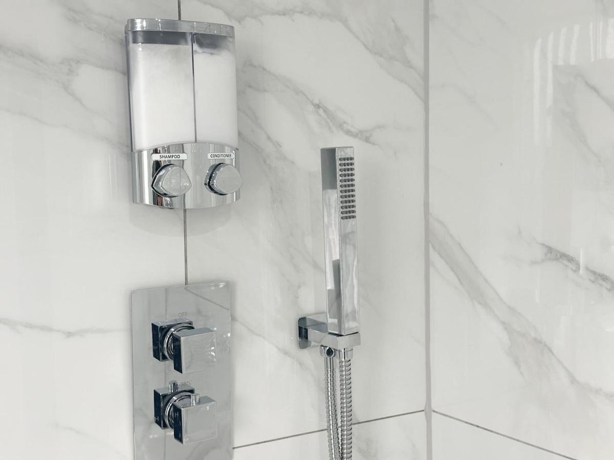 Contractors Dream, 4 Bedroom 2 Bathroom Λίβερπουλ Εξωτερικό φωτογραφία